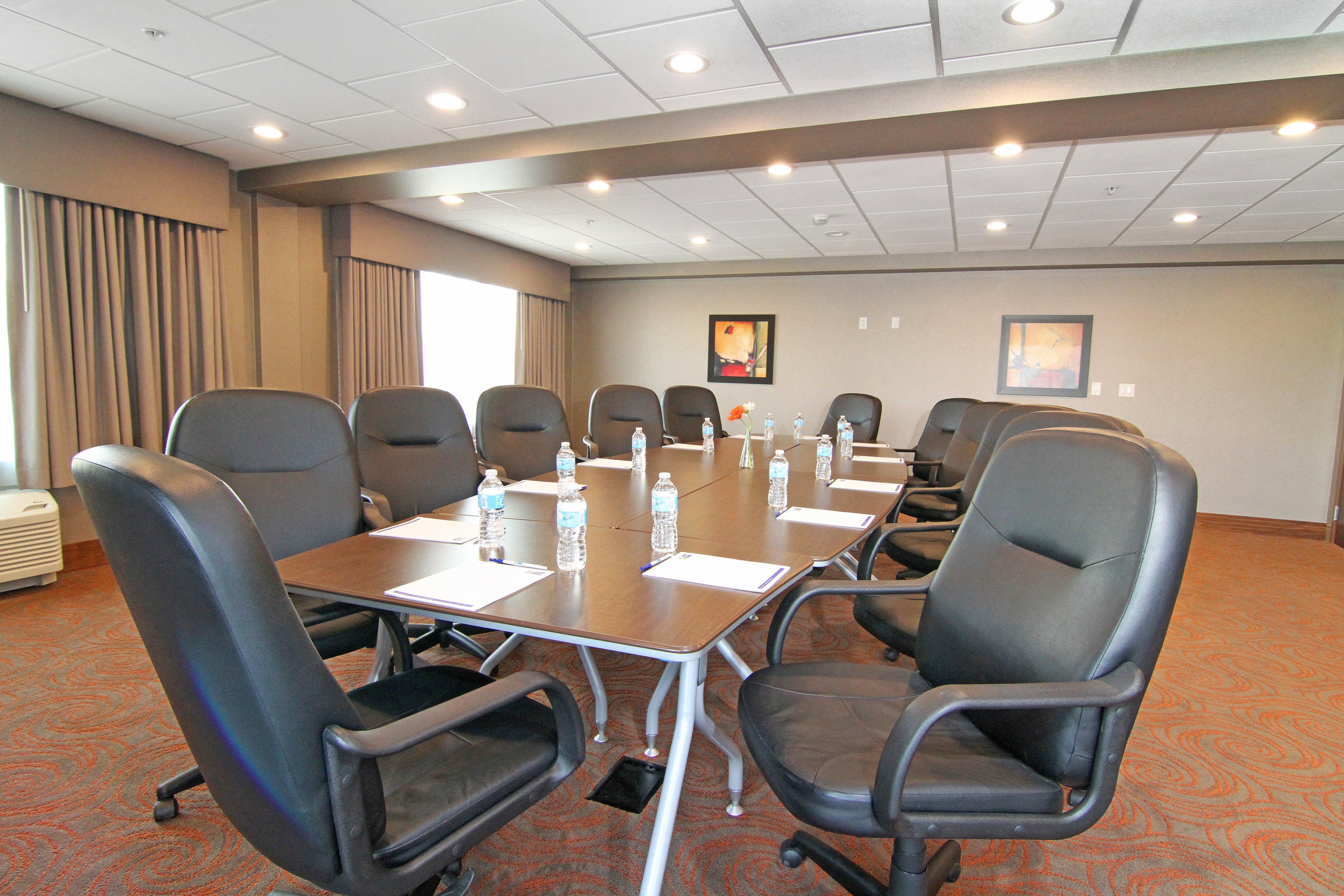 Holiday Inn Express And Suites Calgary University By Ihg Extérieur photo