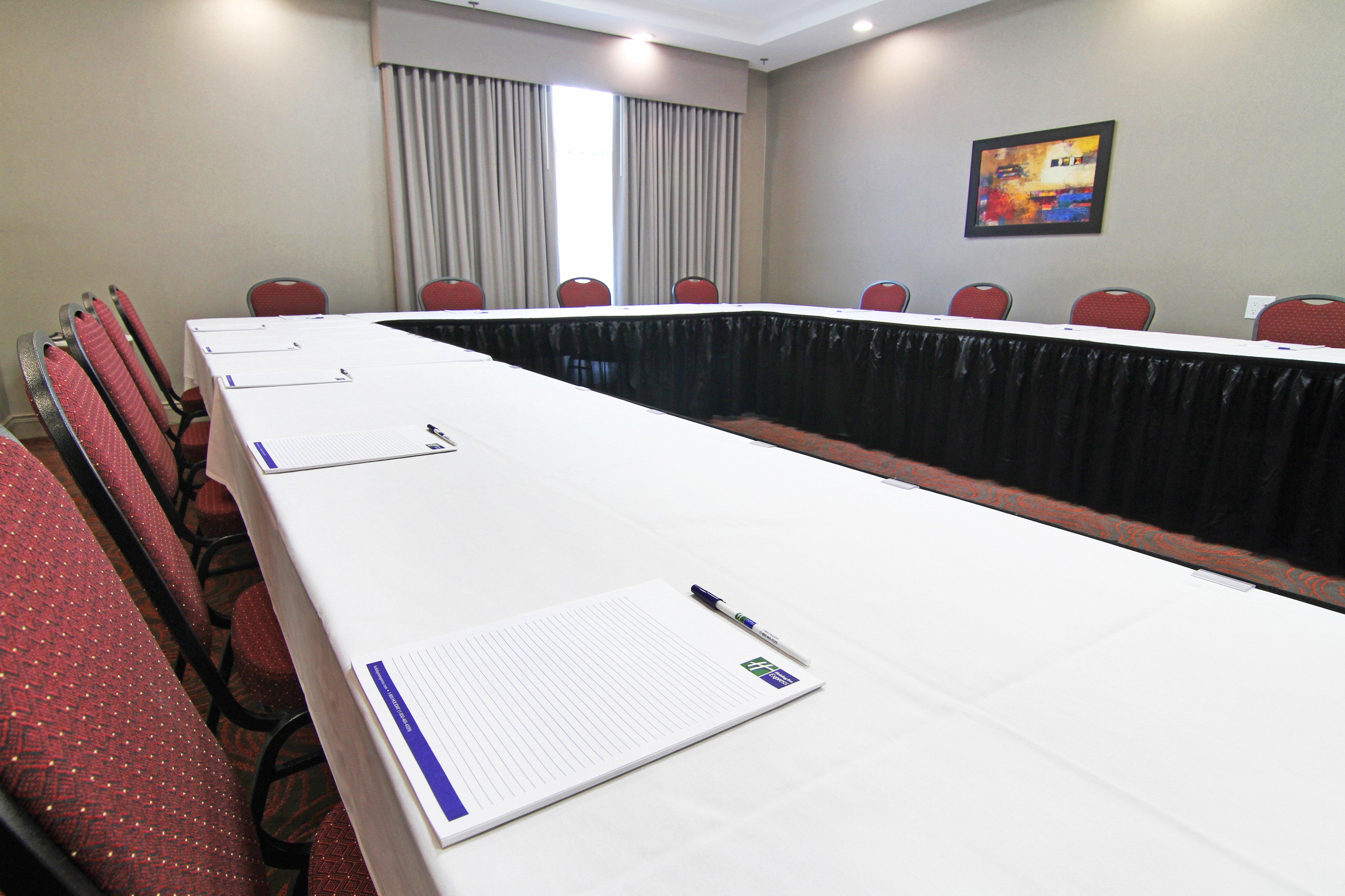 Holiday Inn Express And Suites Calgary University By Ihg Extérieur photo