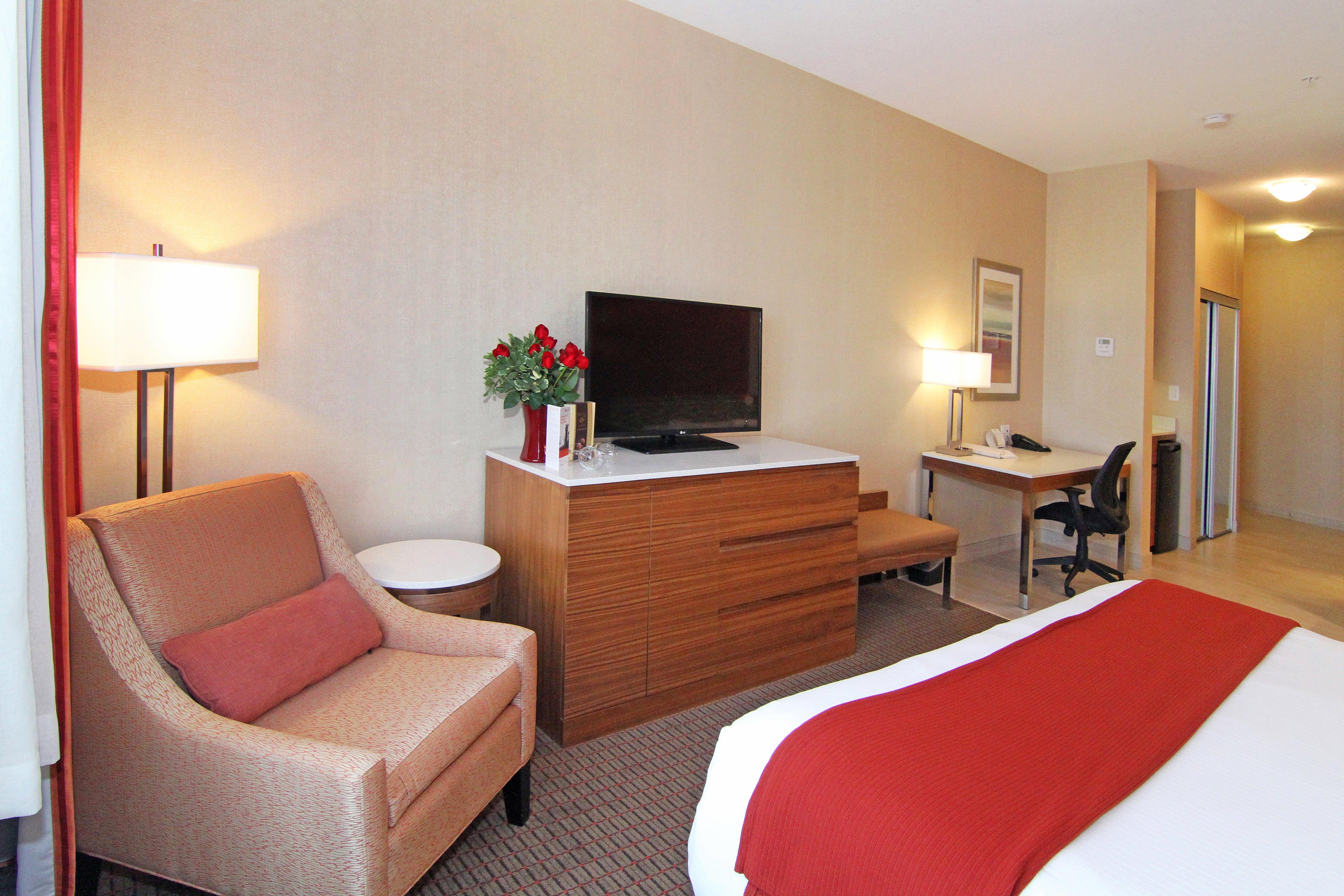 Holiday Inn Express And Suites Calgary University By Ihg Extérieur photo